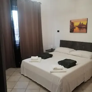 Apartamento Of, Mestre